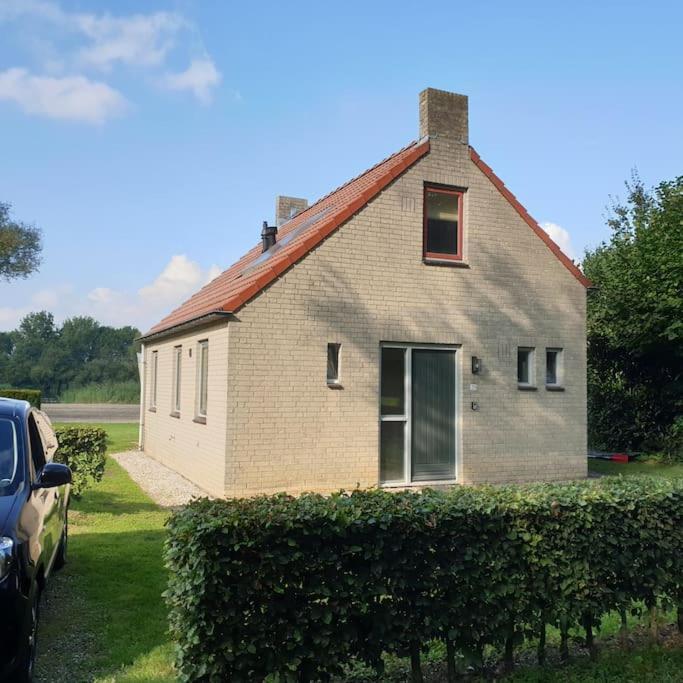 Gezellige Vakantiewoning Aan Het Water In Ewijk - Recreational Only No Workers Extérieur photo
